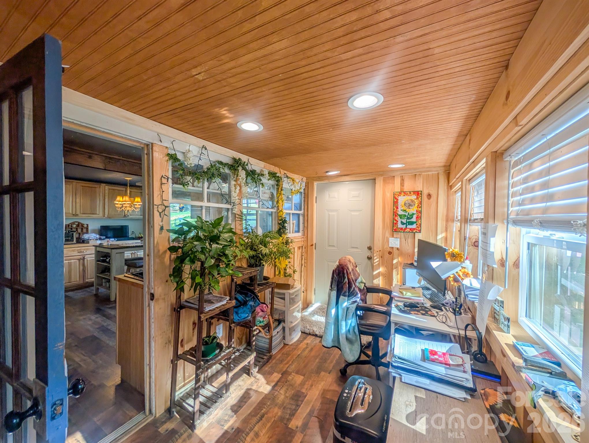 87 Henderson Lane Burnsville NC 28714