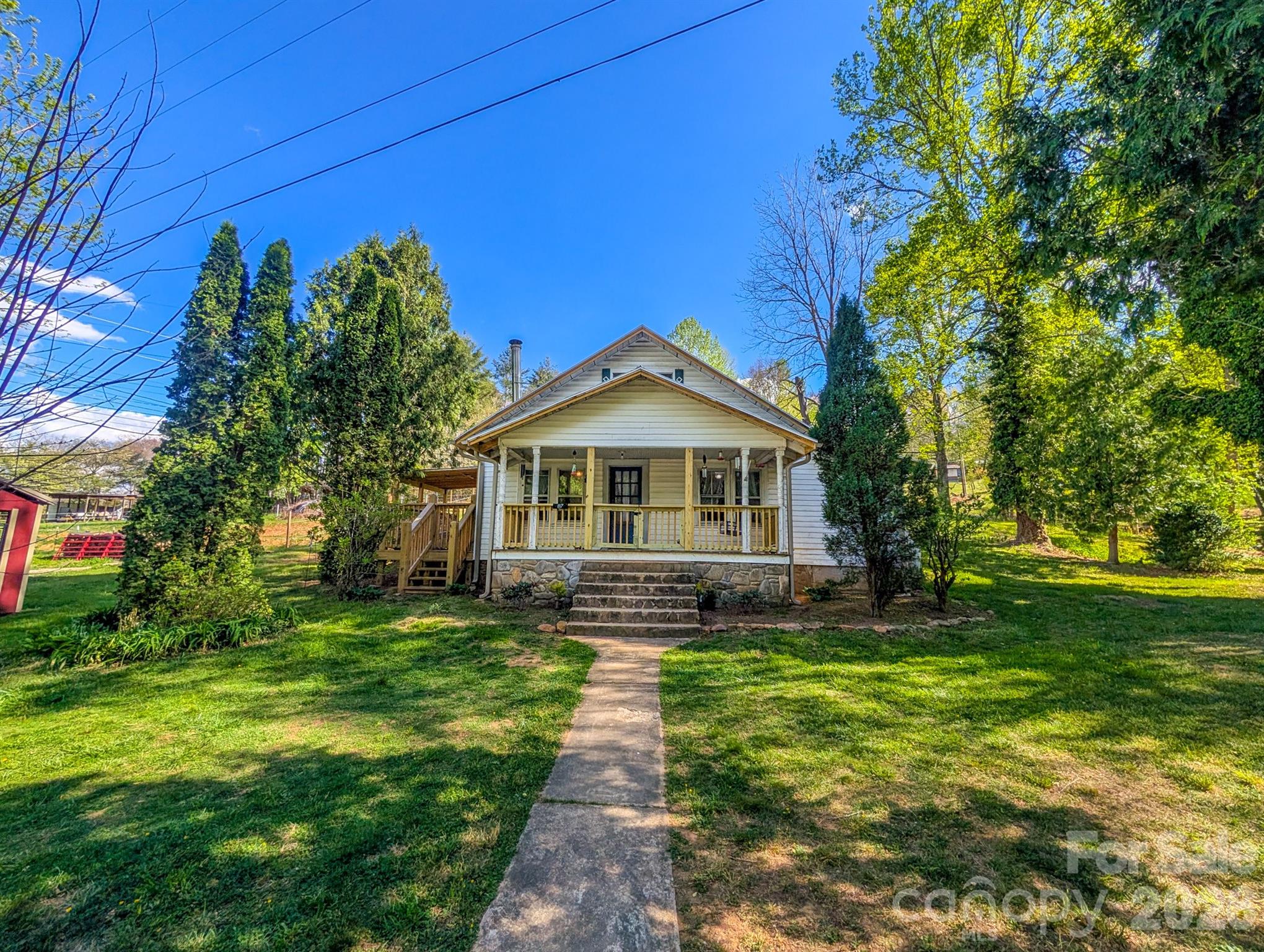 87 Henderson Lane Burnsville NC 28714