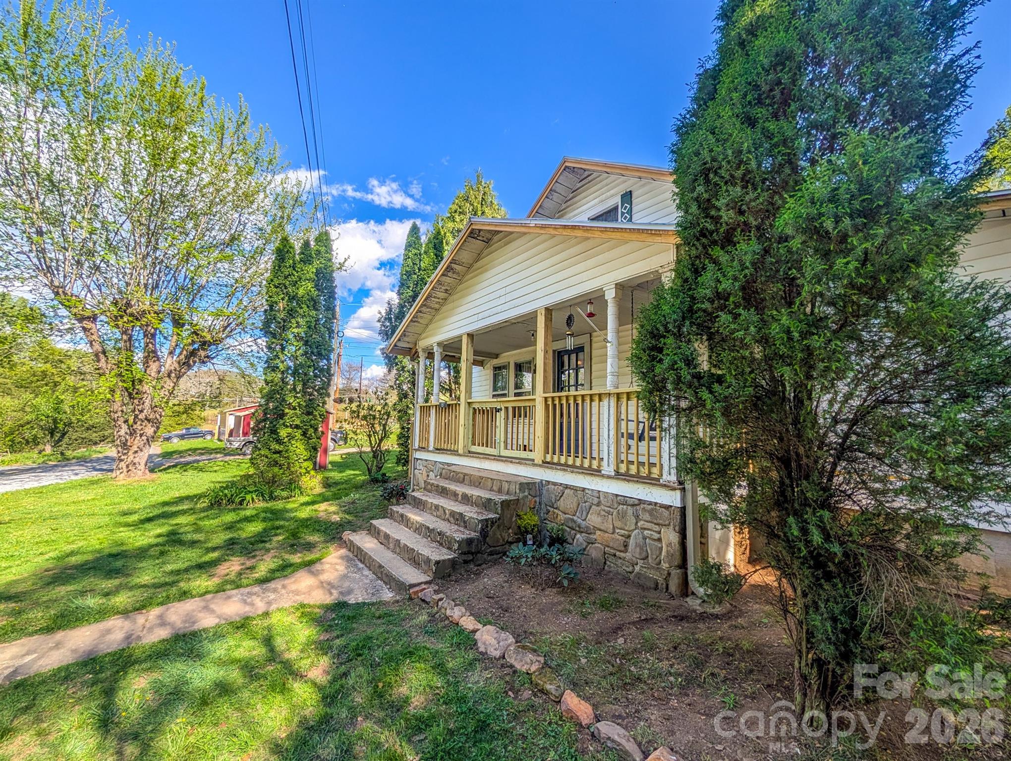 87 Henderson Lane Burnsville NC 28714