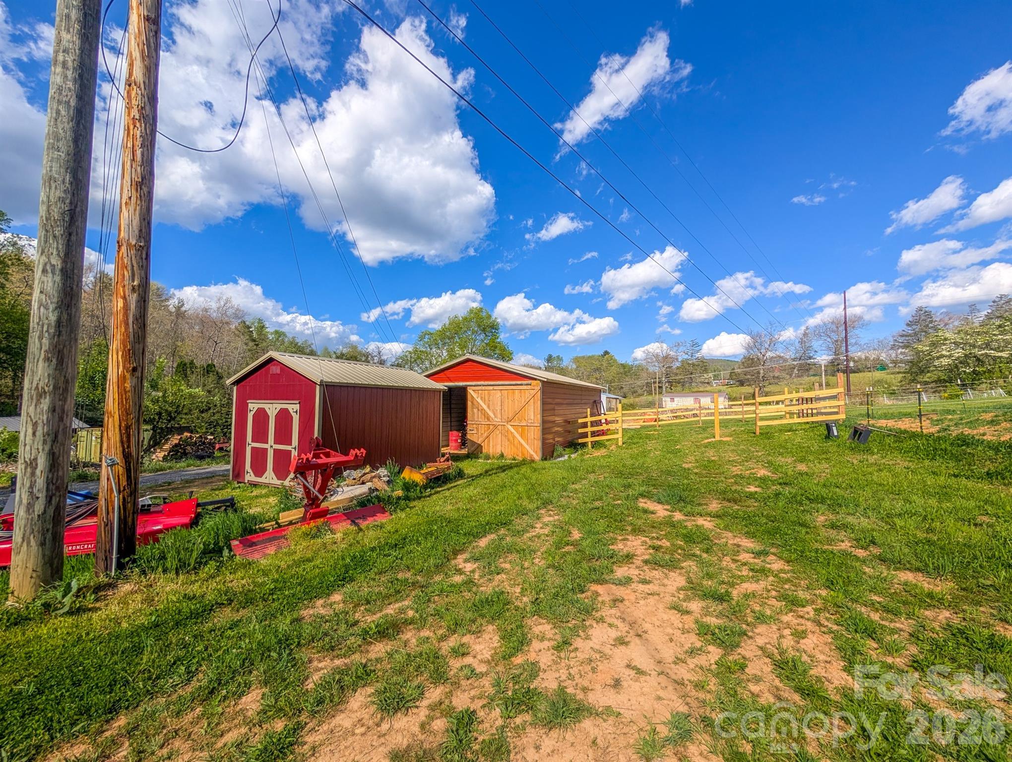 87 Henderson Lane Burnsville NC 28714