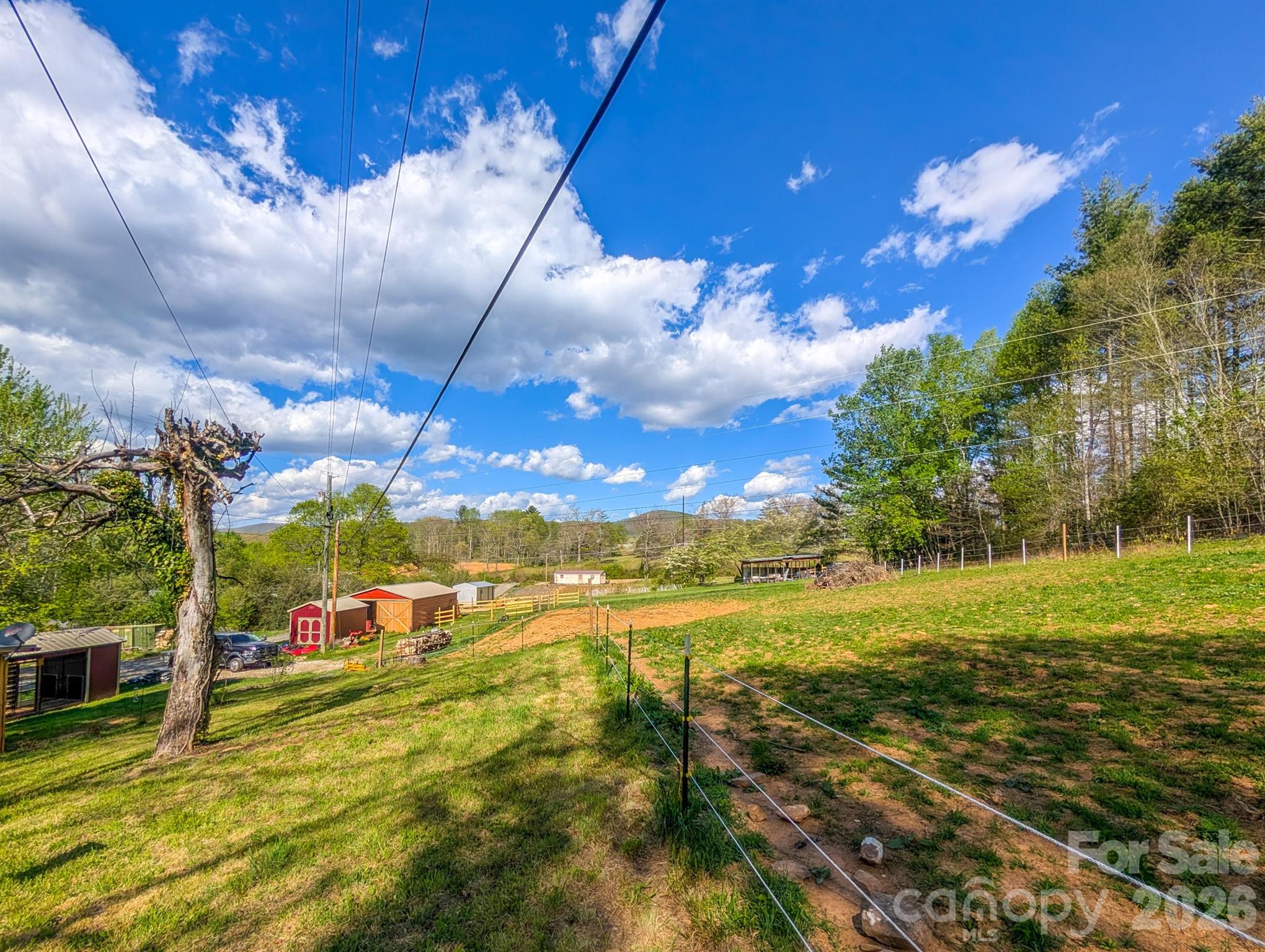 87 Henderson Lane Burnsville NC 28714