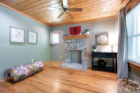 90 Jonestown Road Asheville NC 28804
