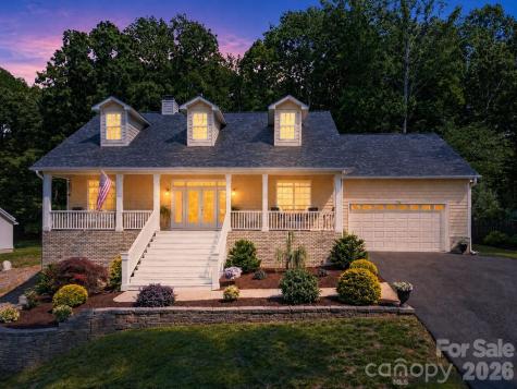 724 Big Indian Loop Mooresville NC 28117