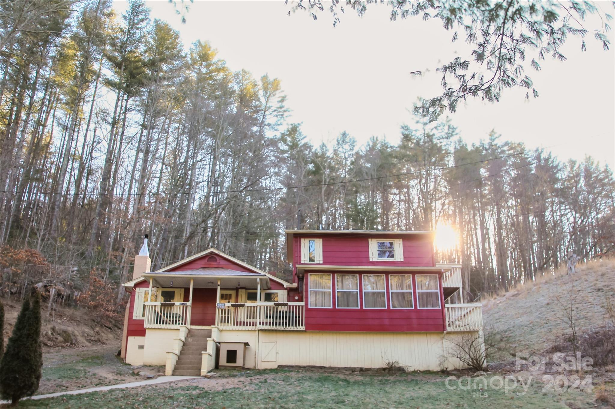 1407 Snow Creek Road Bakersville NC 28705
