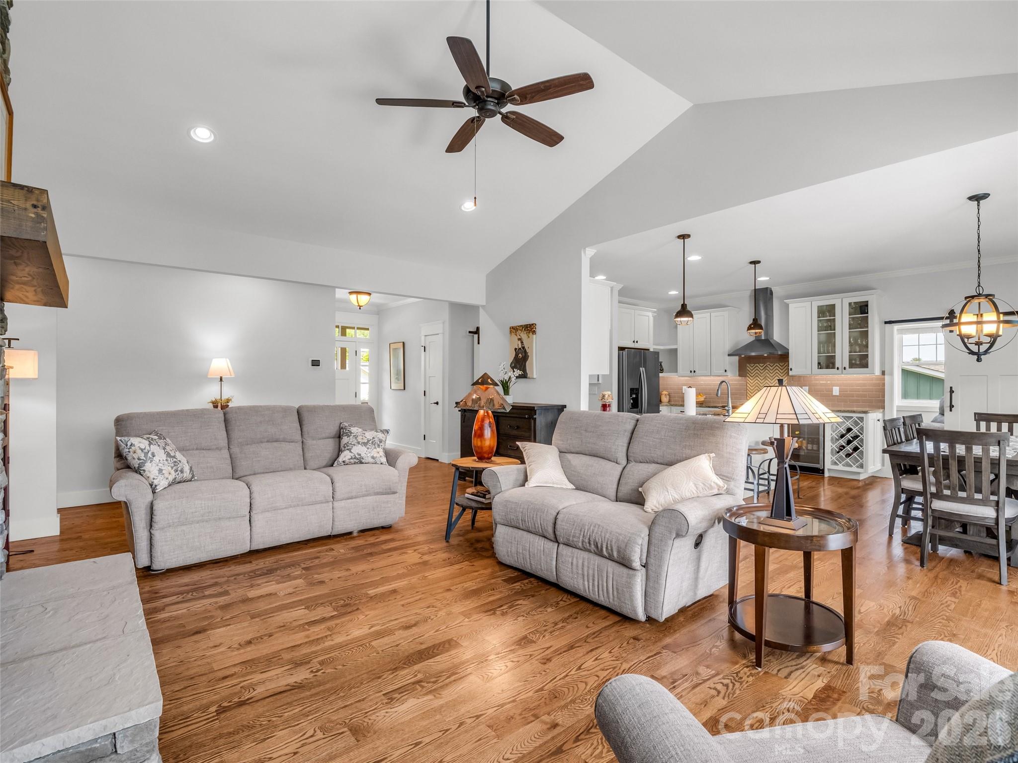 27 Spelter Street Hendersonville NC 28792