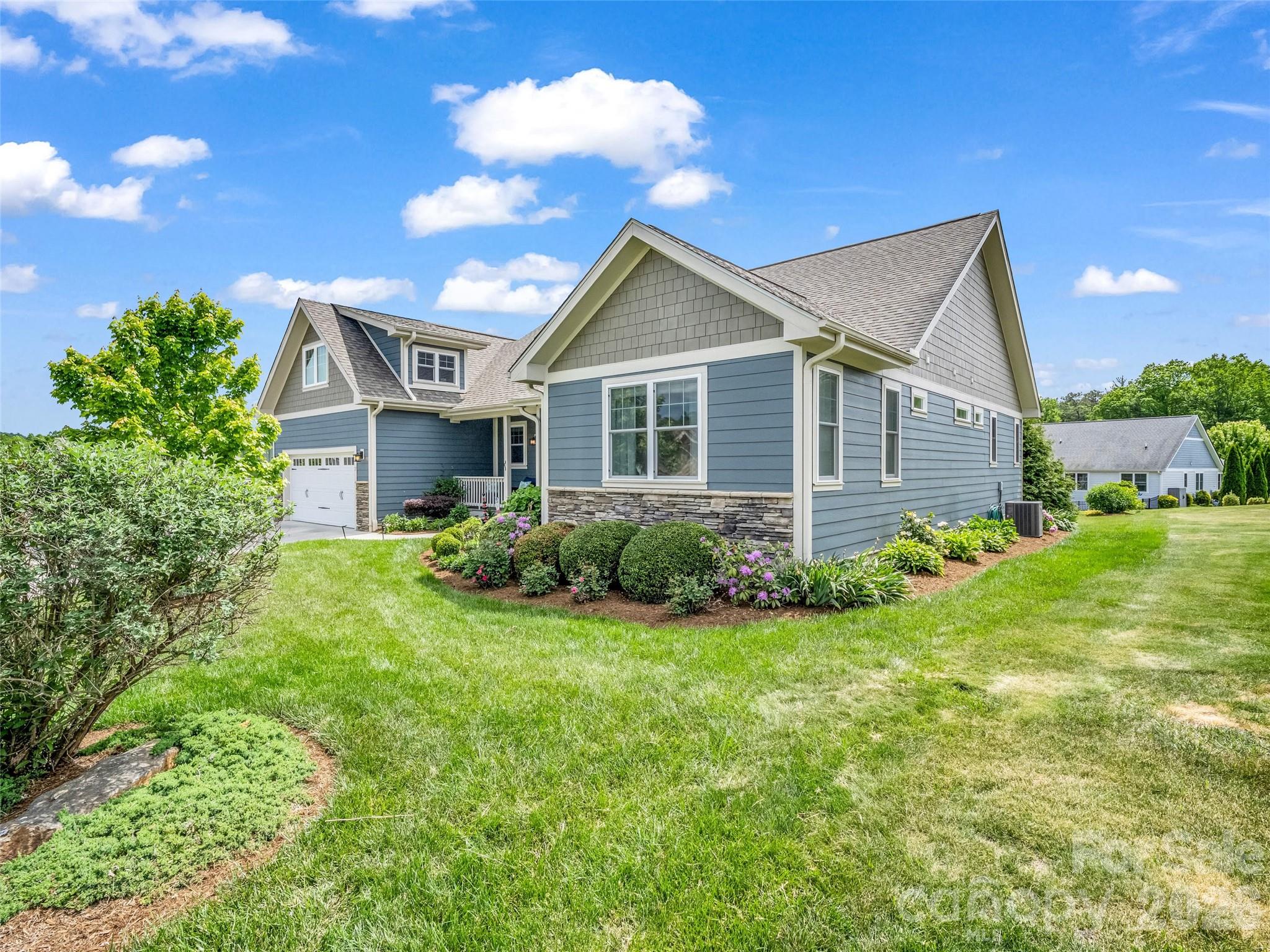 27 Spelter Street Hendersonville NC 28792