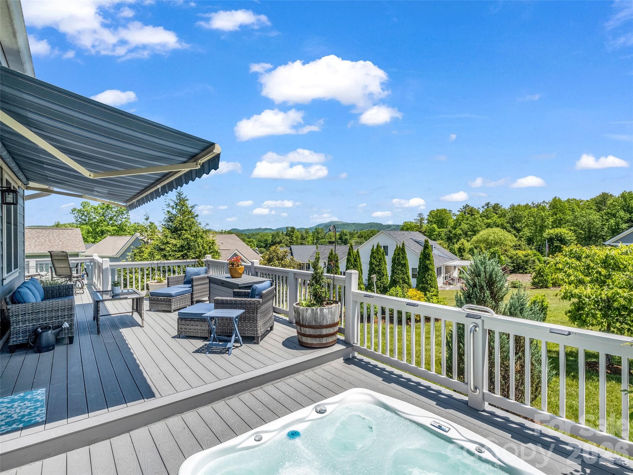 27 Spelter Street Hendersonville NC 28792