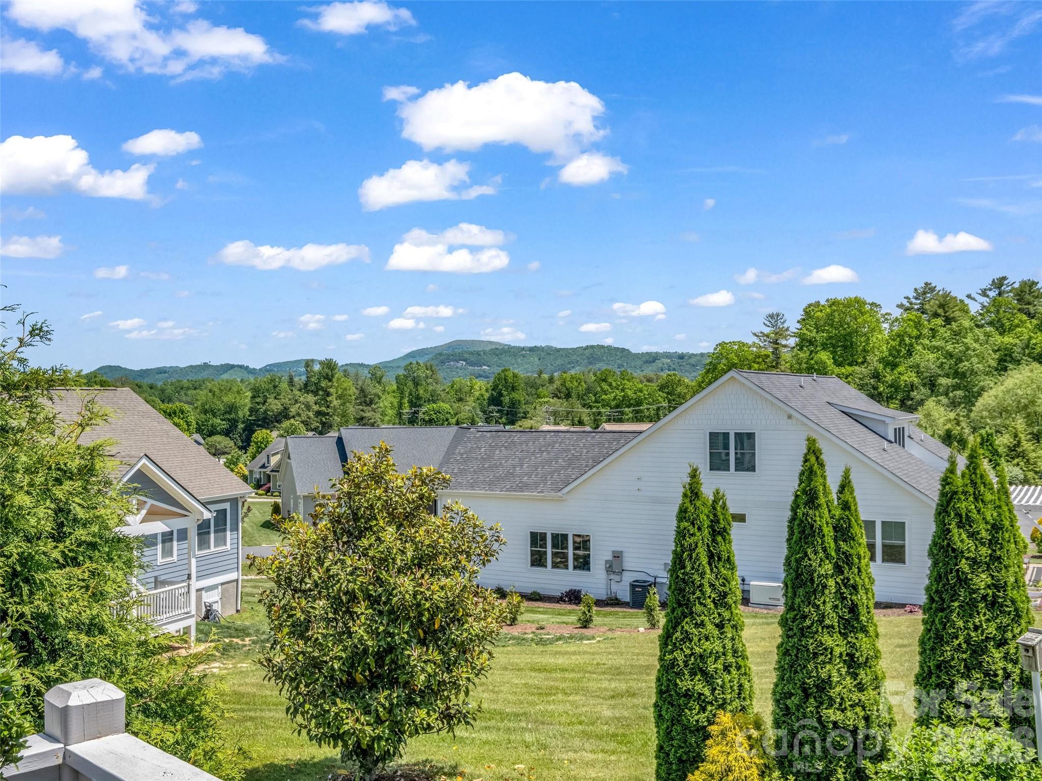 27 Spelter Street Hendersonville NC 28792