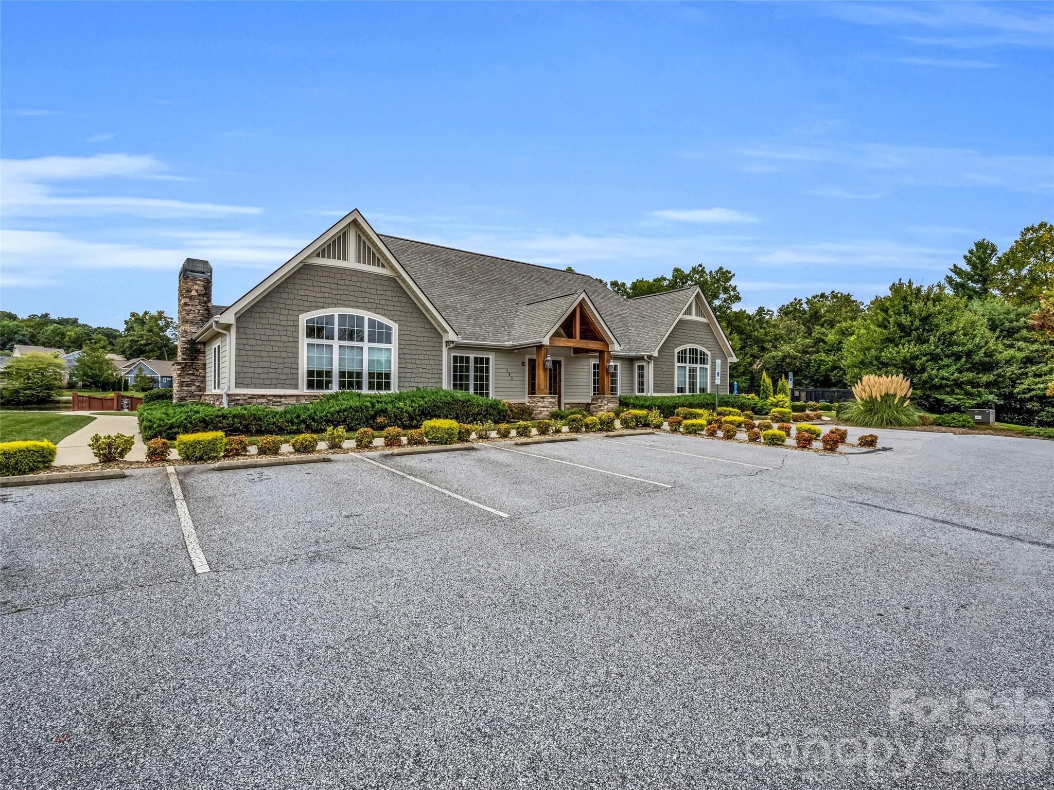 27 Spelter Street Hendersonville NC 28792