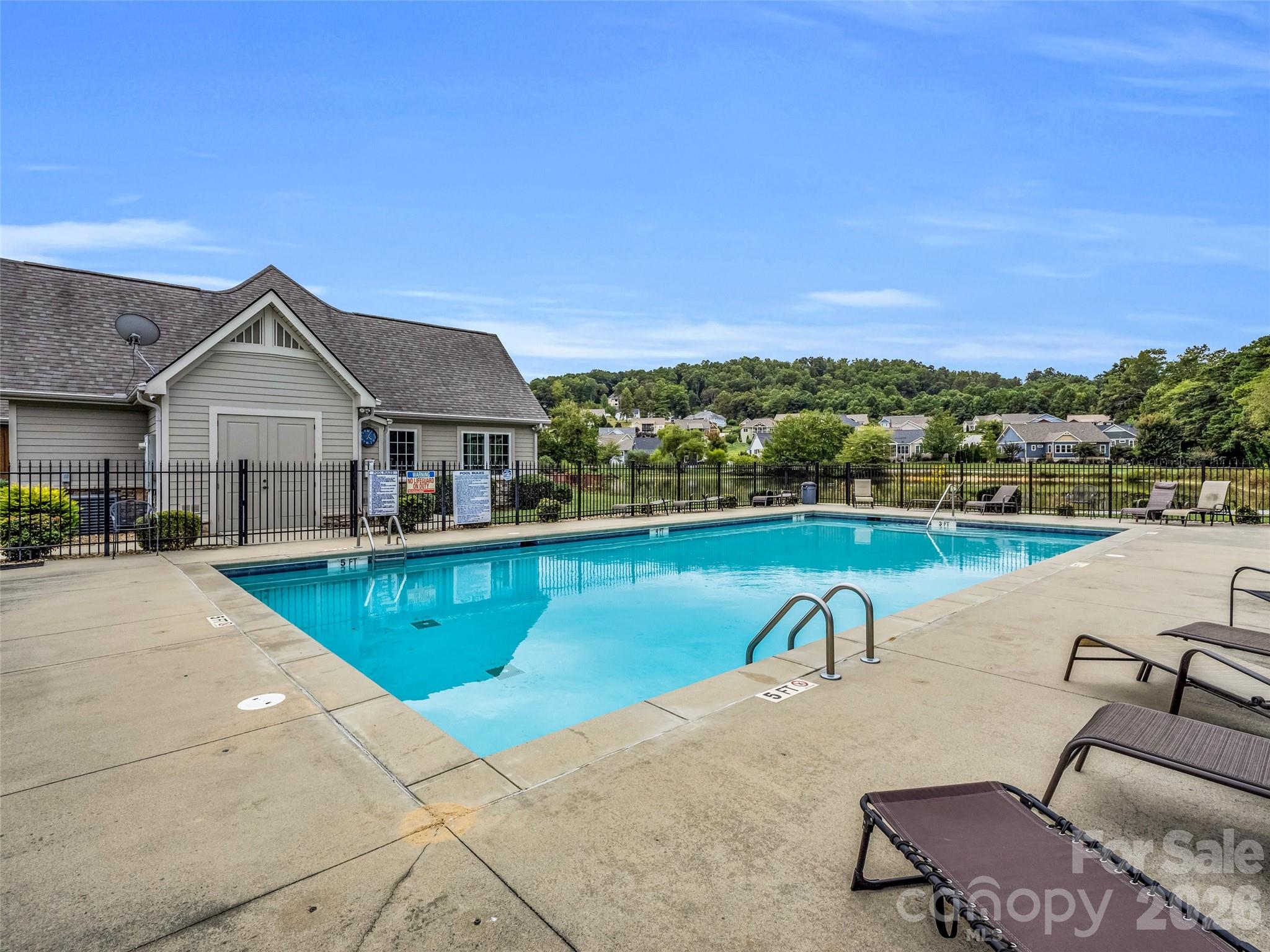 27 Spelter Street Hendersonville NC 28792