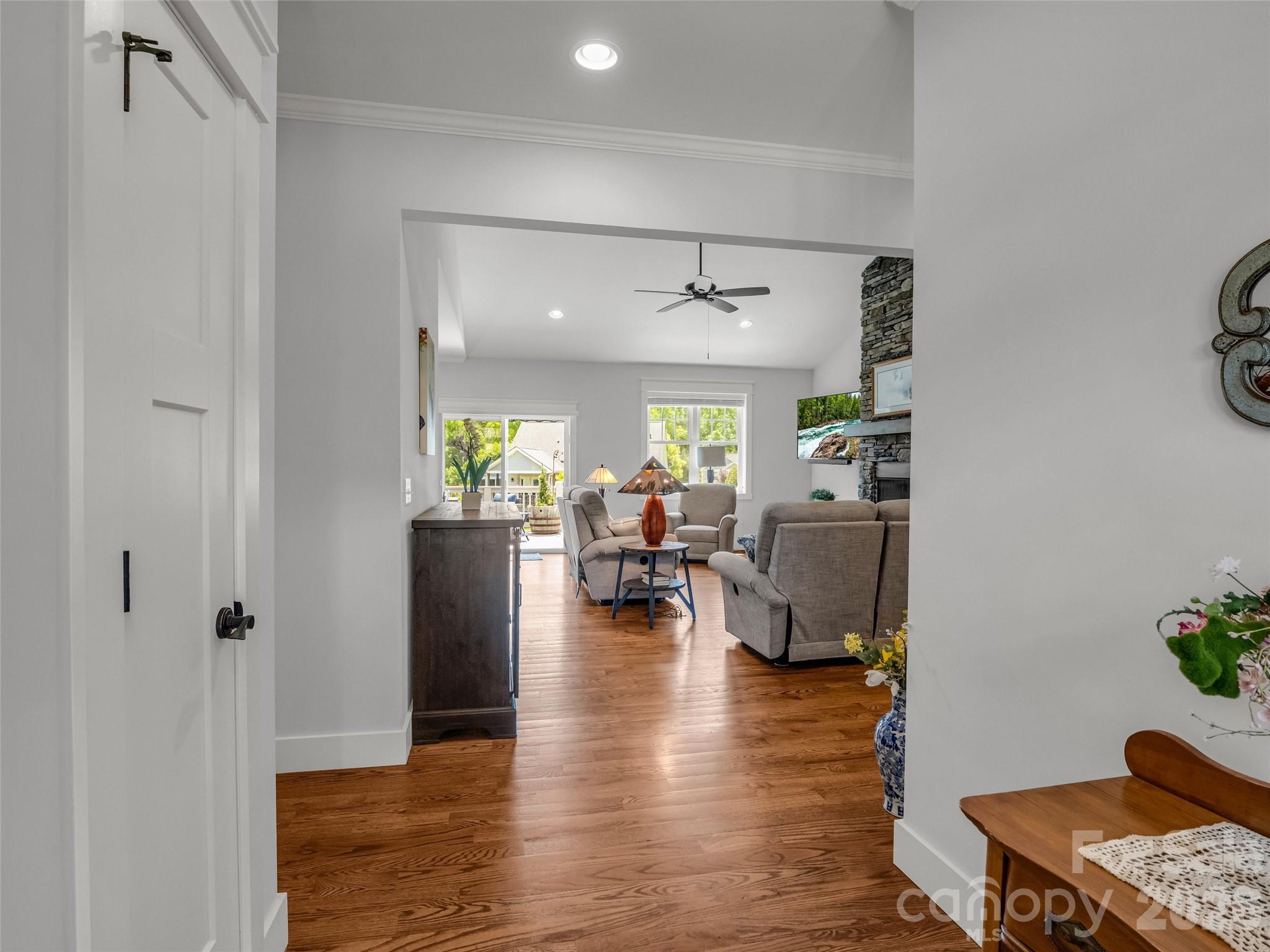 27 Spelter Street Hendersonville NC 28792