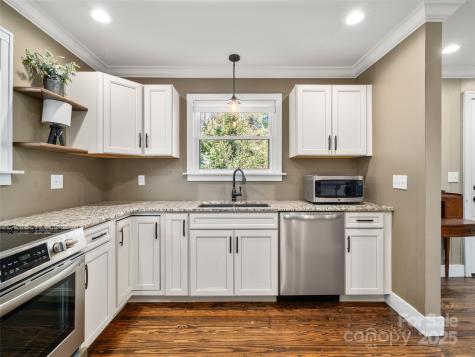 103 Aurora Drive Asheville NC 28805