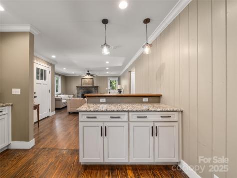 103 Aurora Drive Asheville NC 28805