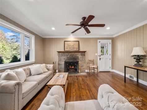 103 Aurora Drive Asheville NC 28805