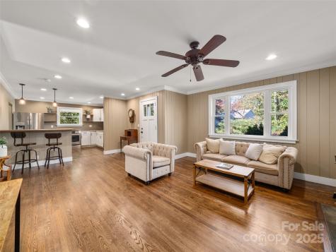 103 Aurora Drive Asheville NC 28805