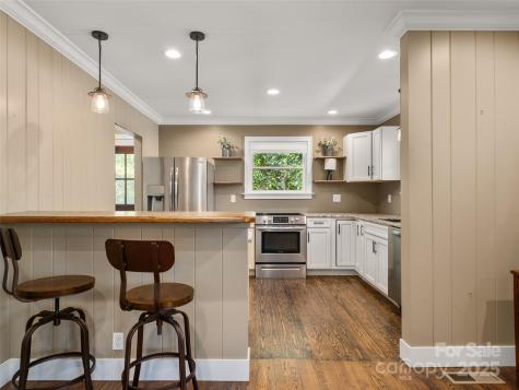 103 Aurora Drive Asheville NC 28805