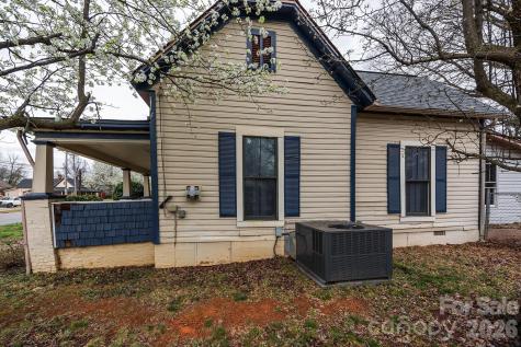 1209 Wilson W Lee Boulevard Statesville NC 28677