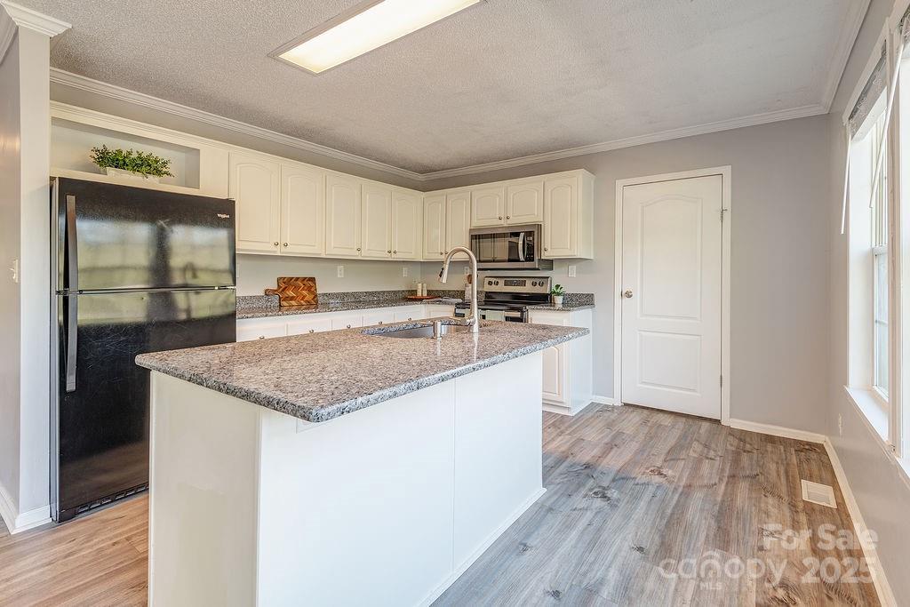 6 Clark Meadow Lane Candler NC 28715