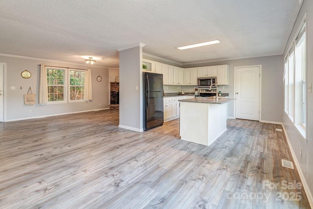 6 Clark Meadow Lane Candler NC 28715