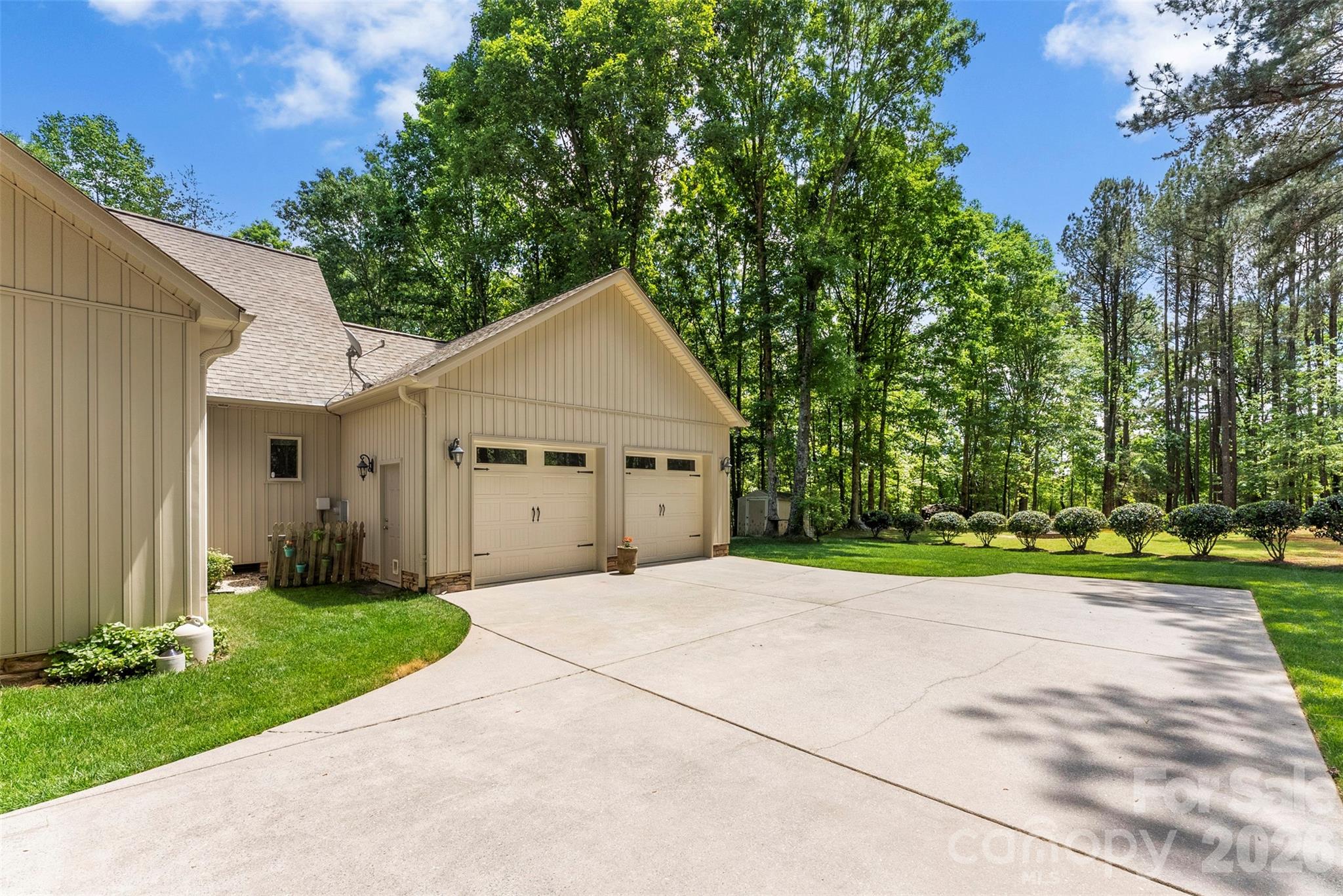 6599 Majestic Pine Drive Vale NC 28168