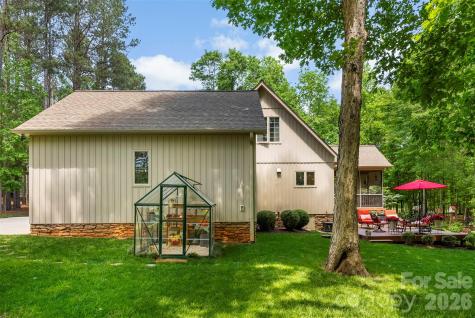 6599 Majestic Pine Drive Vale NC 28168
