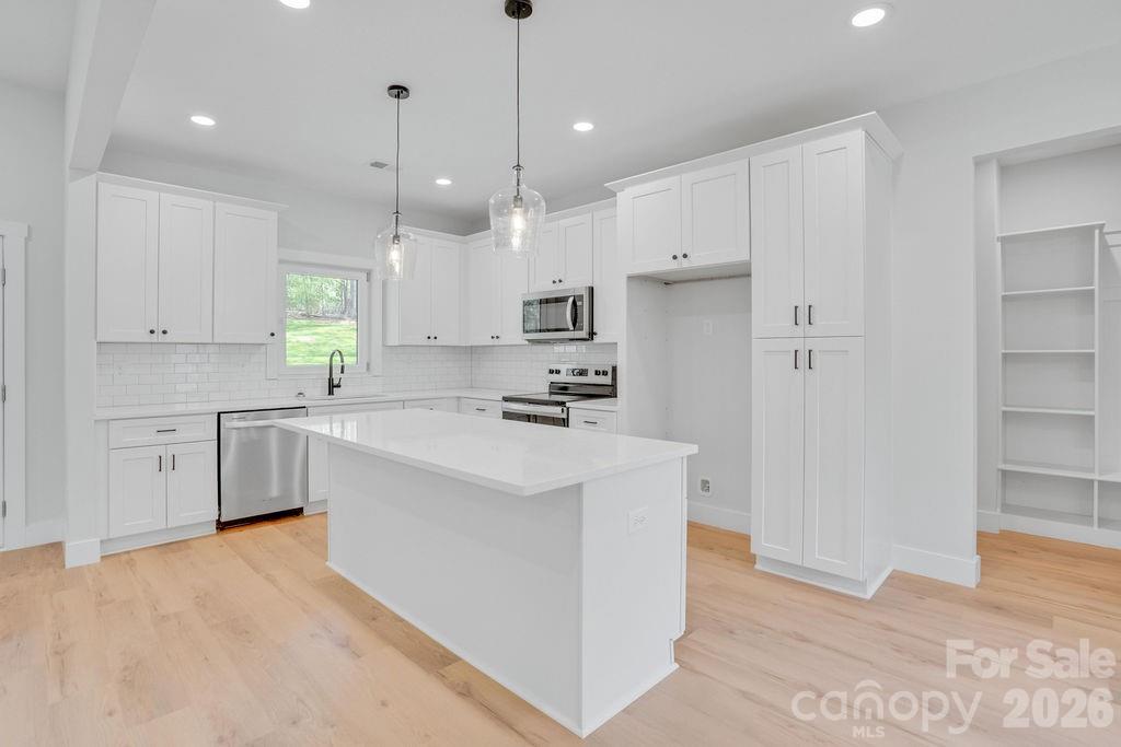 145 Creekwood Drive Dallas NC 28034