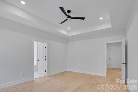 145 Creekwood Drive Dallas NC 28034