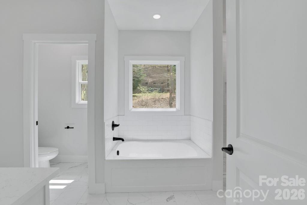 145 Creekwood Drive Dallas NC 28034