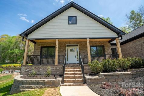 145 Creekwood Drive Dallas NC 28034