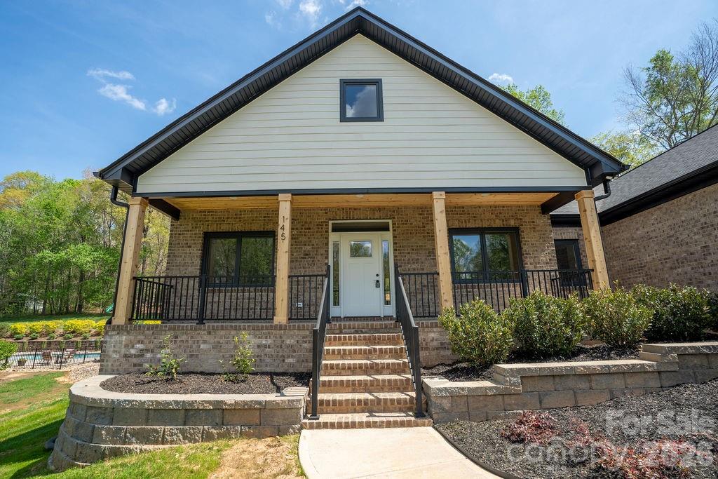 145 Creekwood Drive Dallas NC 28034