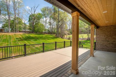 145 Creekwood Drive Dallas NC 28034