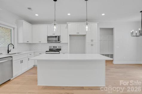 145 Creekwood Drive Dallas NC 28034