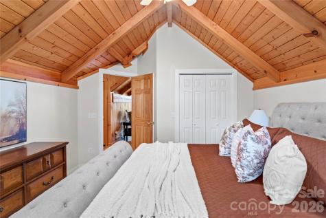 197 Fairview Drive Traphill NC 28685