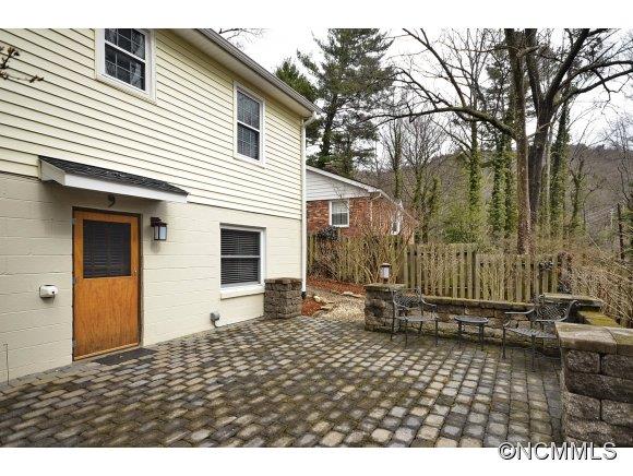 9 Woodcrest Road Asheville NC 28804
