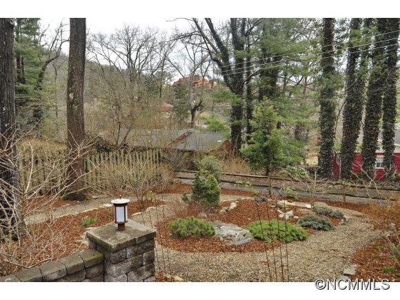 9 Woodcrest Road Asheville NC 28804