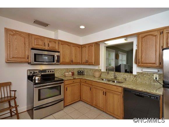 9 Woodcrest Road Asheville NC 28804