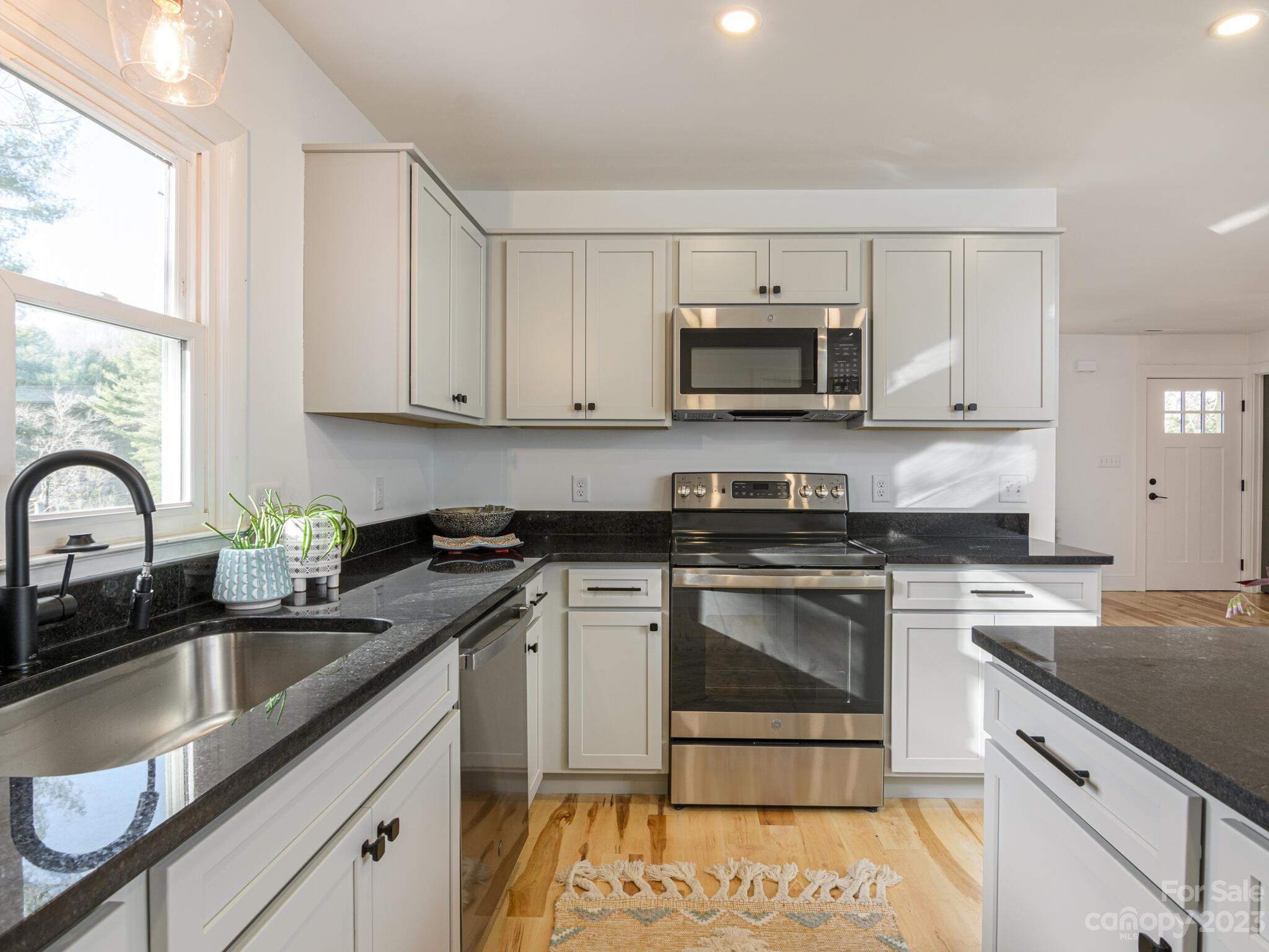 11 Upland Road Asheville NC 28804