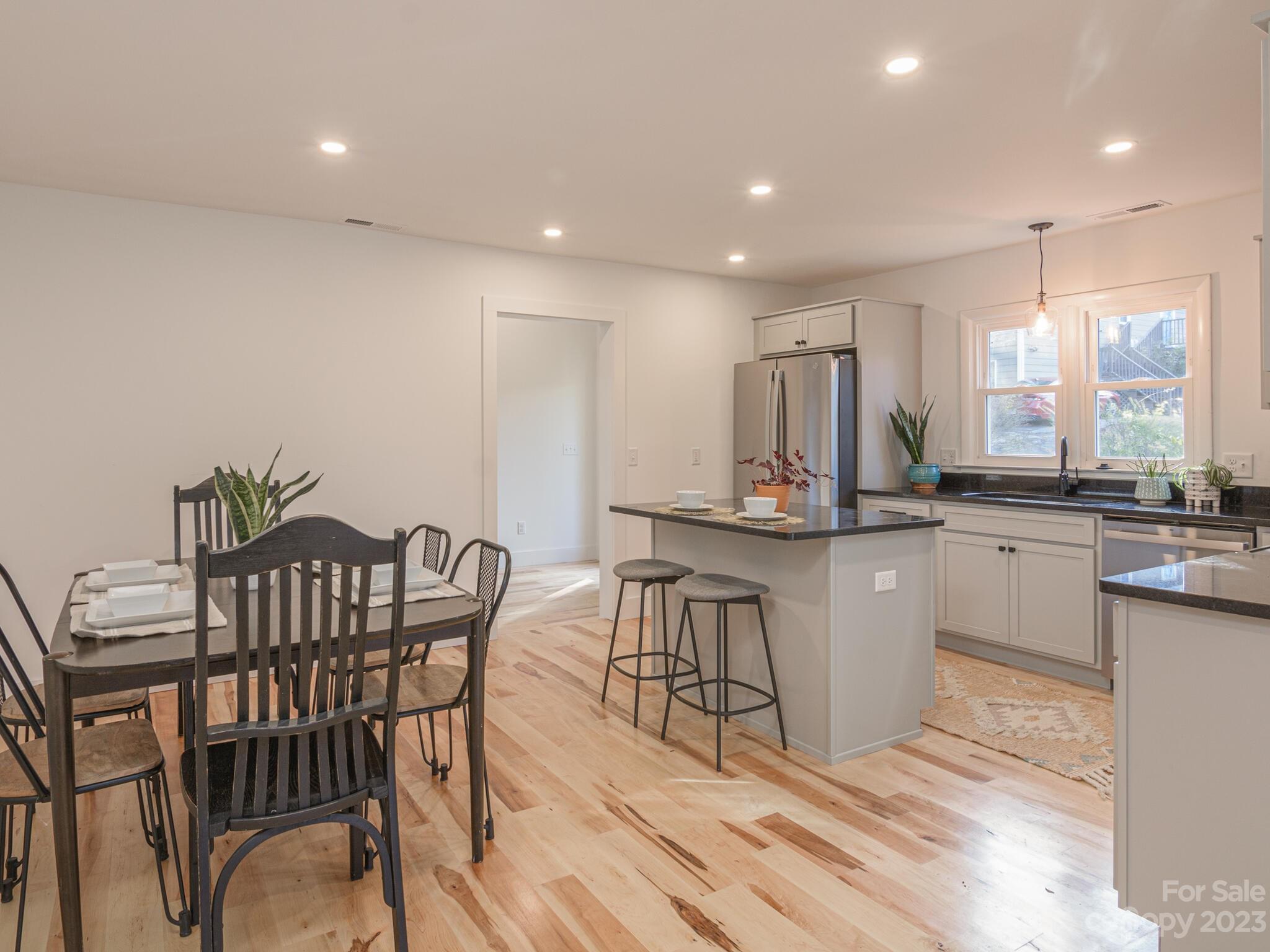 11 Upland Road Asheville NC 28804