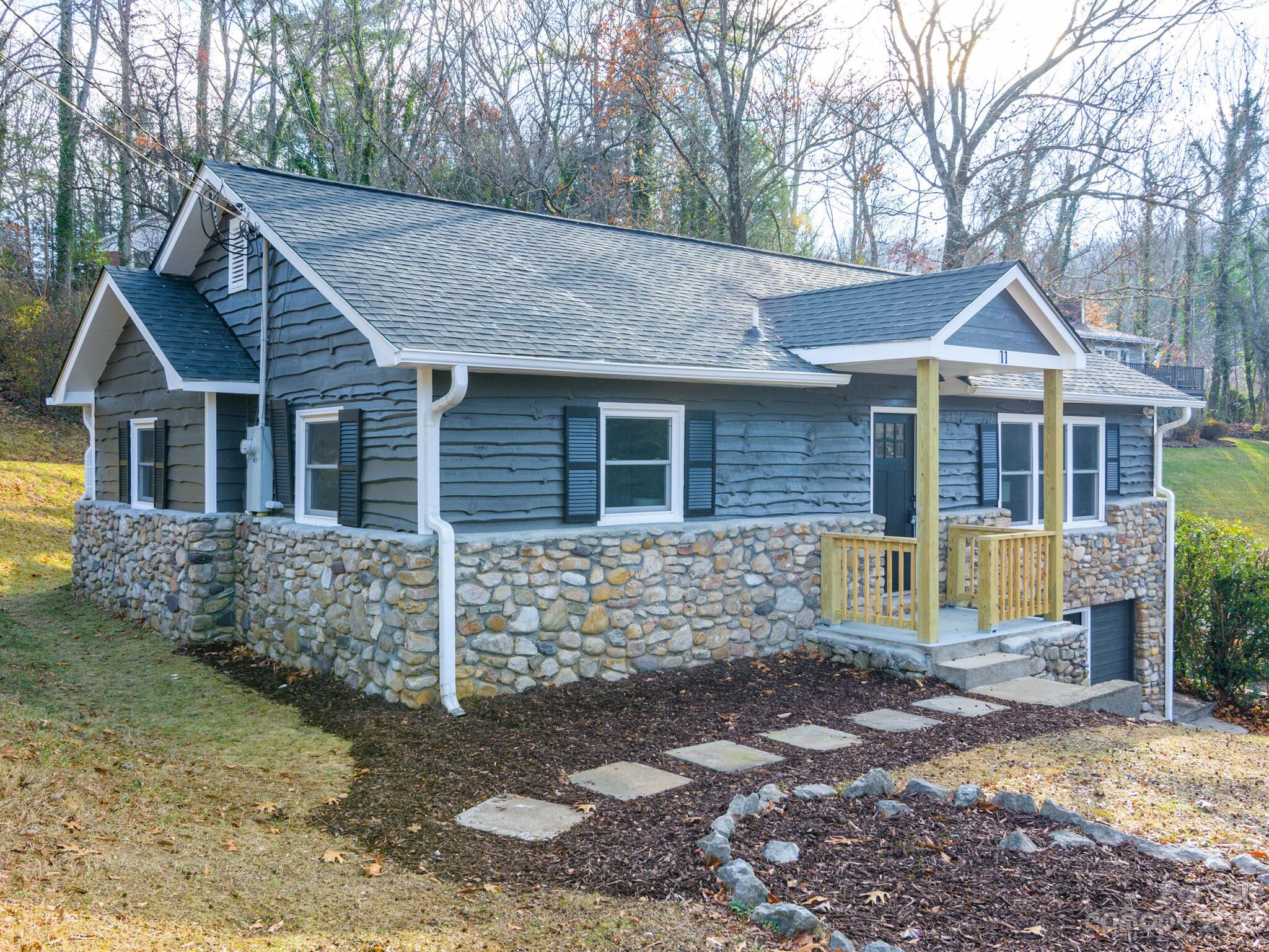 11 Upland Road Asheville NC 28804