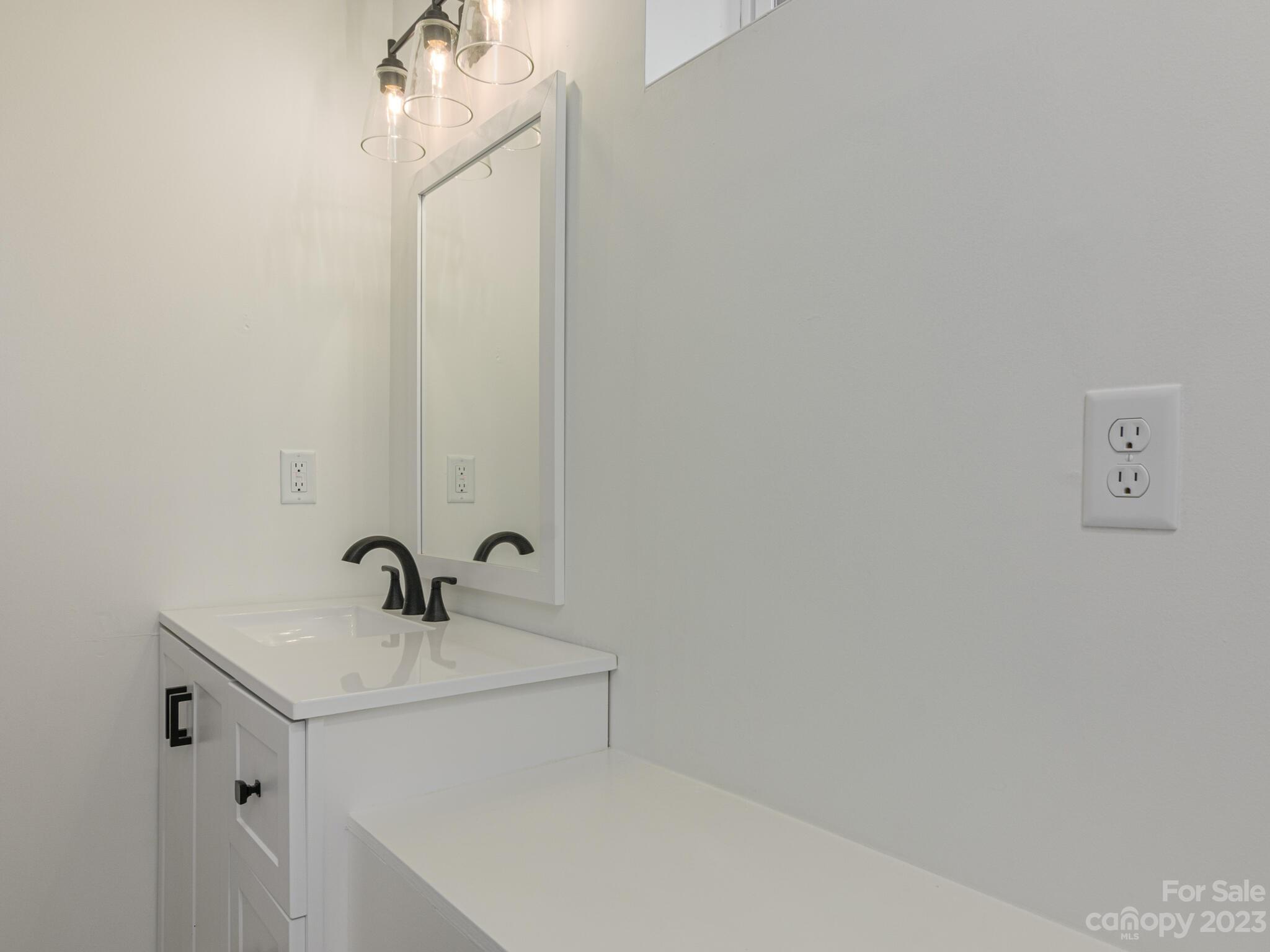 11 Upland Road Asheville NC 28804