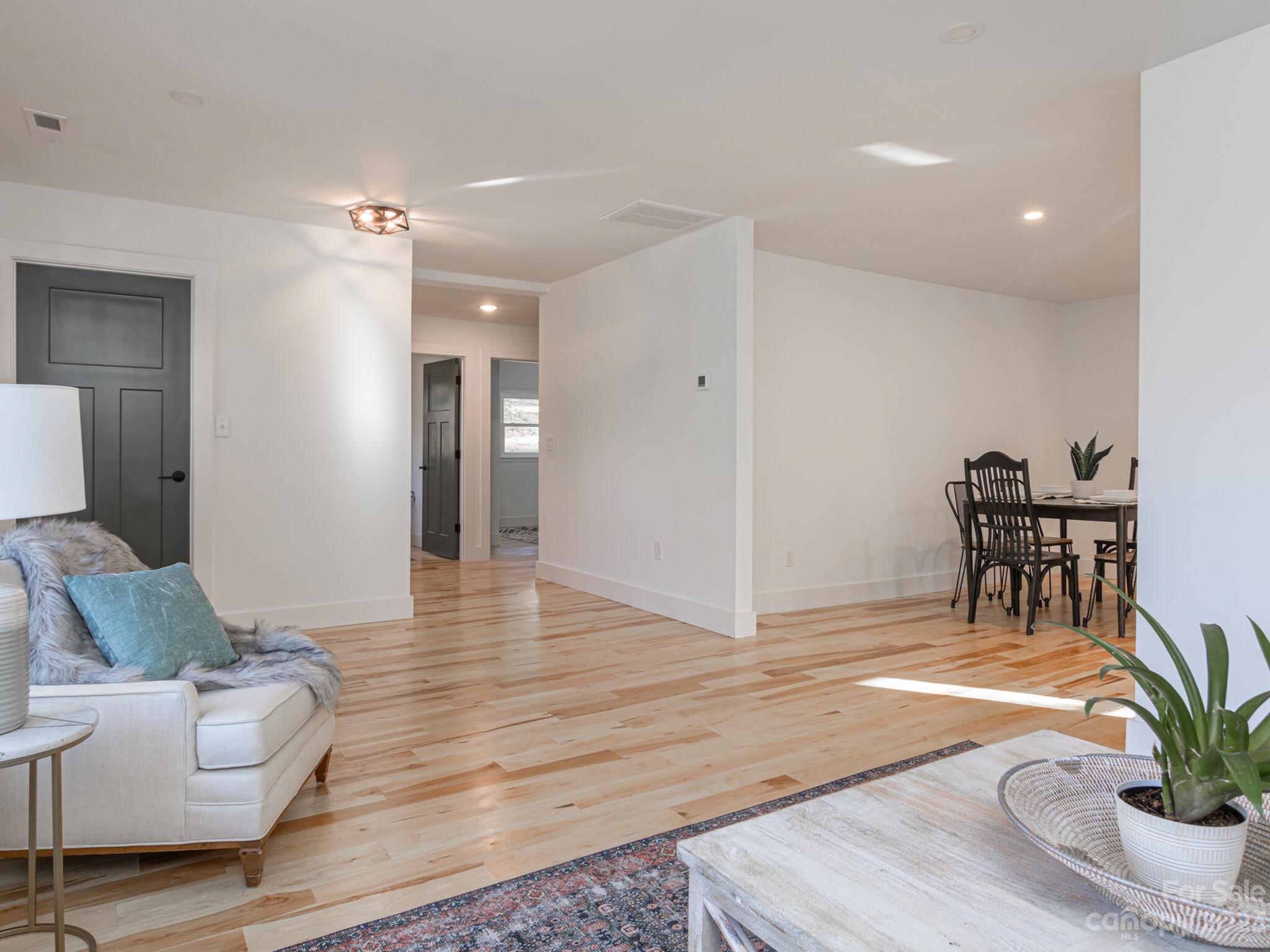 11 Upland Road Asheville NC 28804
