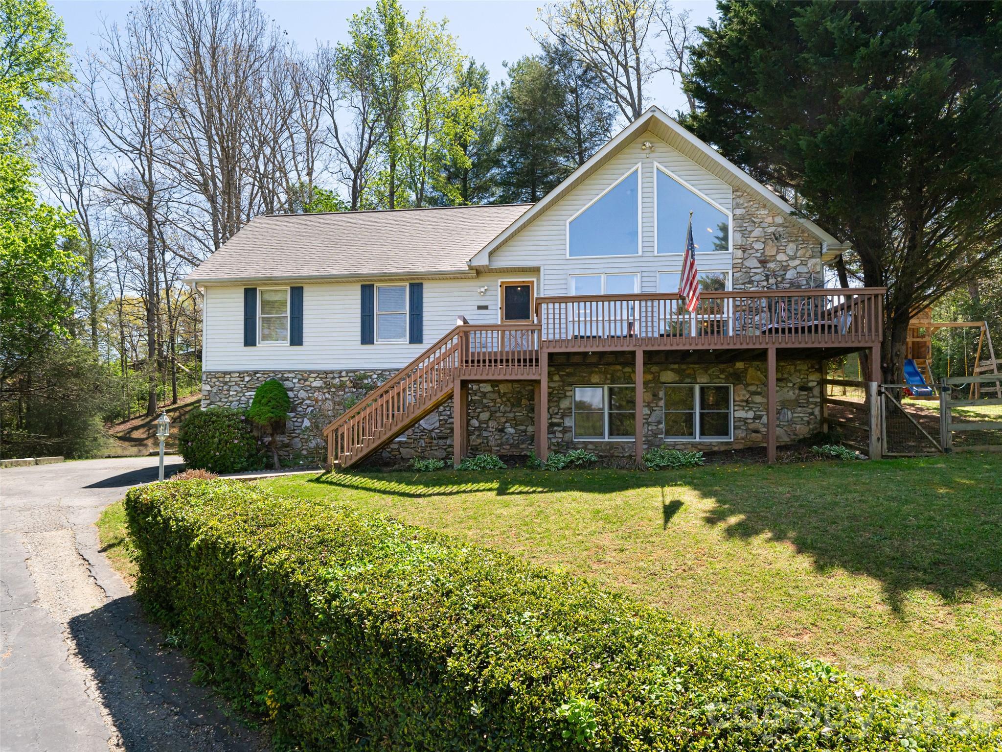 15 Tiffany Lane Asheville NC 28804
