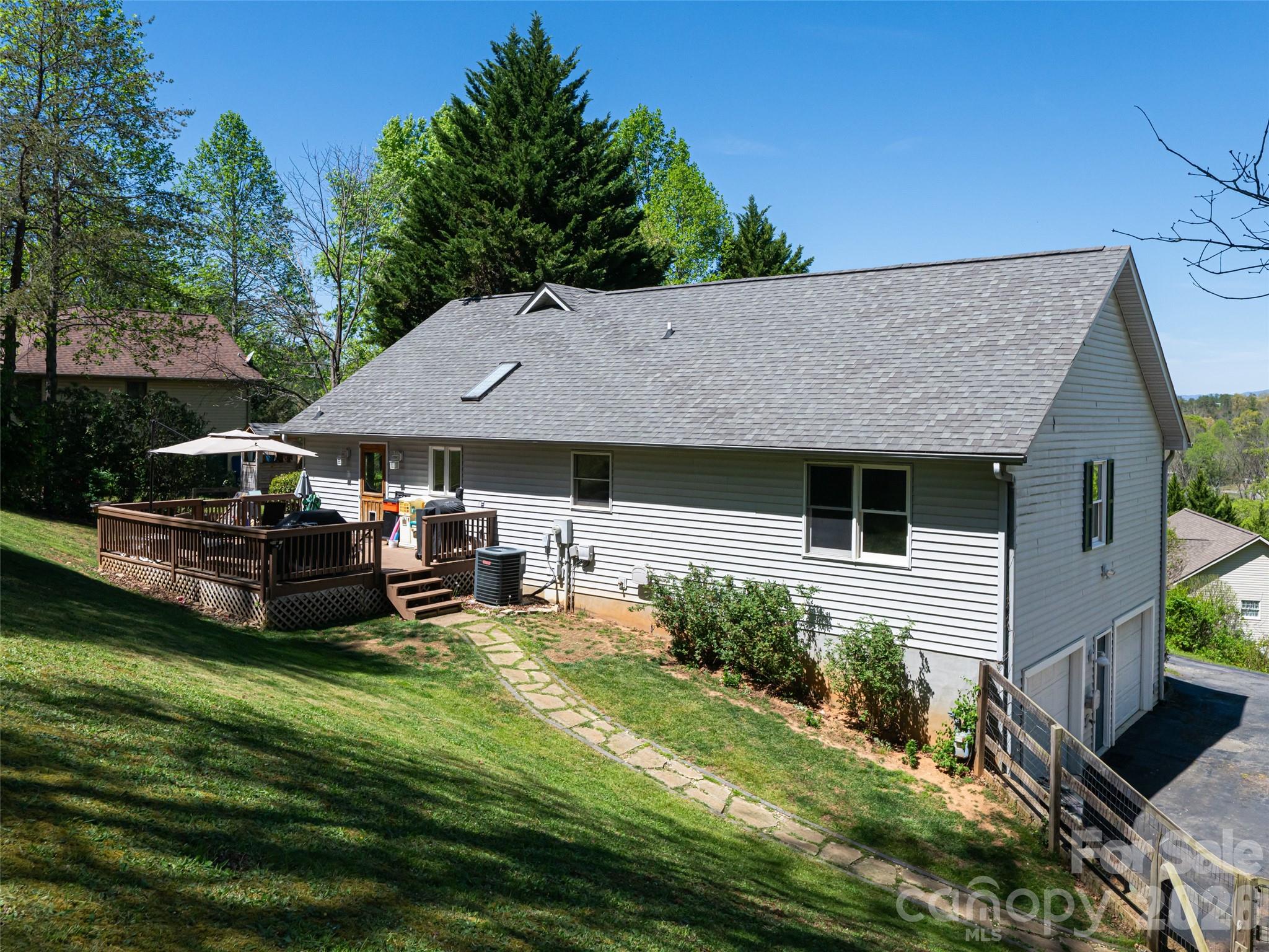 15 Tiffany Lane Asheville NC 28804