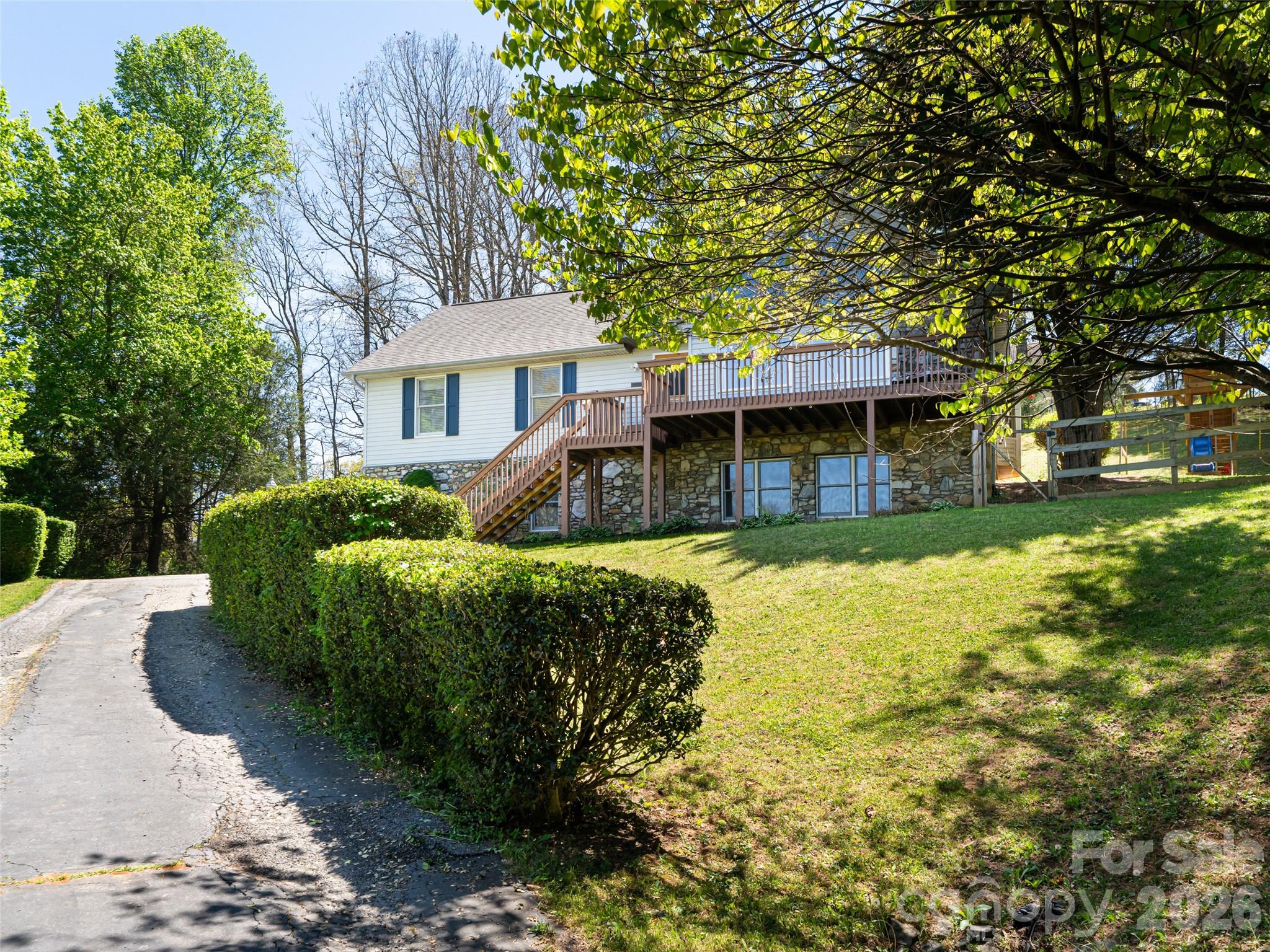 15 Tiffany Lane Asheville NC 28804