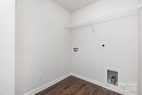 2055 Sadler Woods Lane Charlotte NC 28214