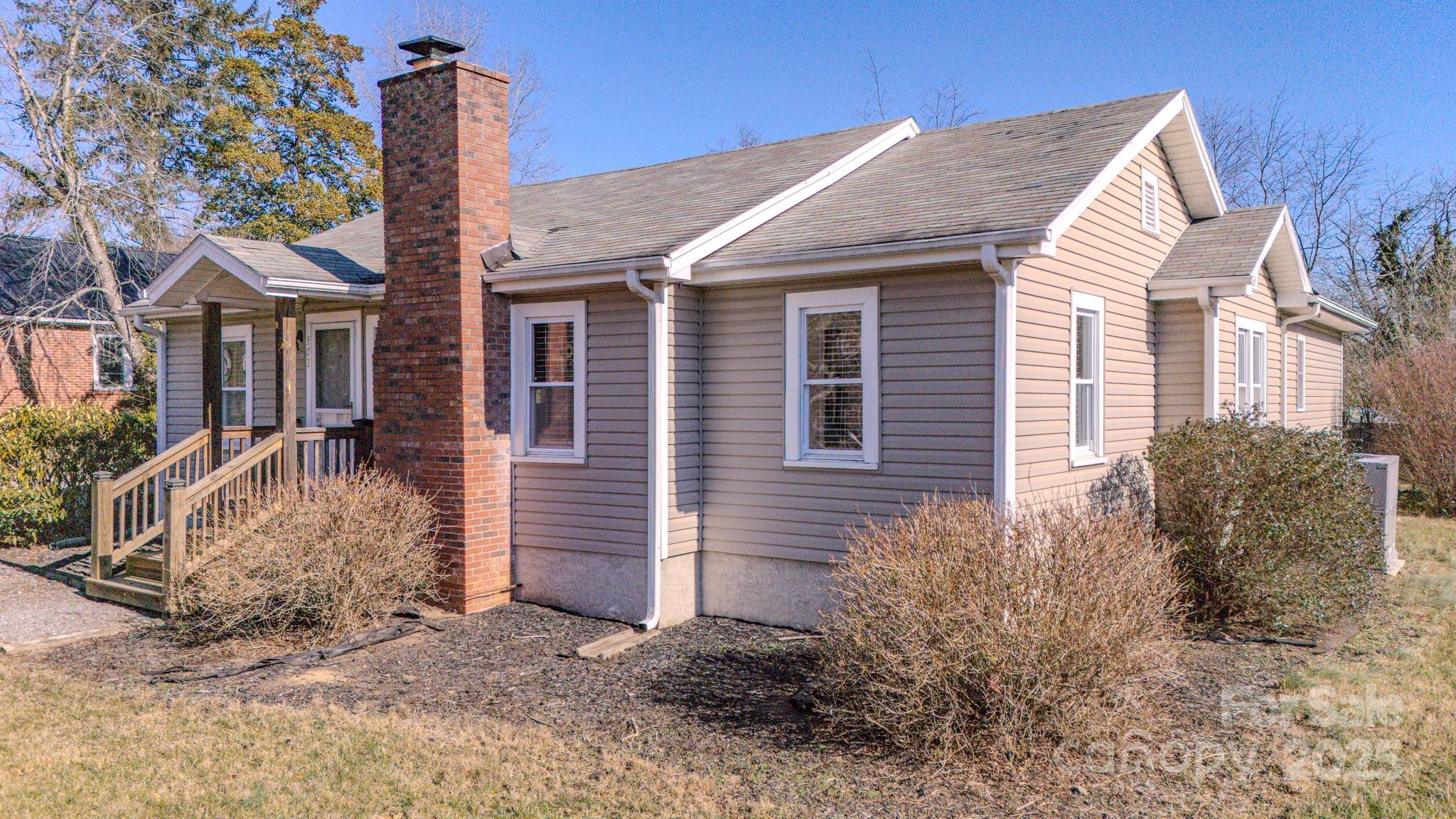 302 Wilson Avenue Swannanoa NC 28778