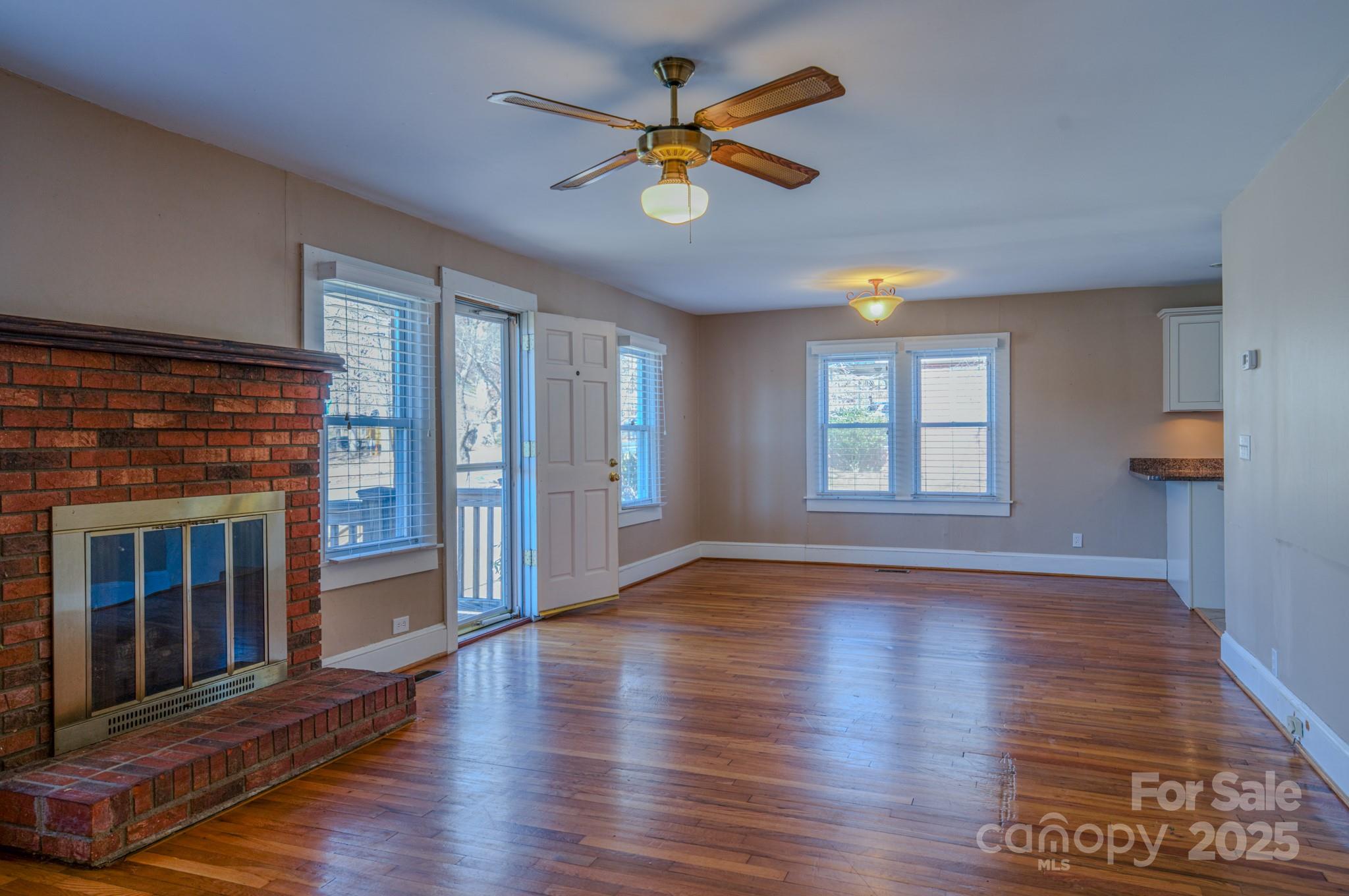 302 Wilson Avenue Swannanoa NC 28778