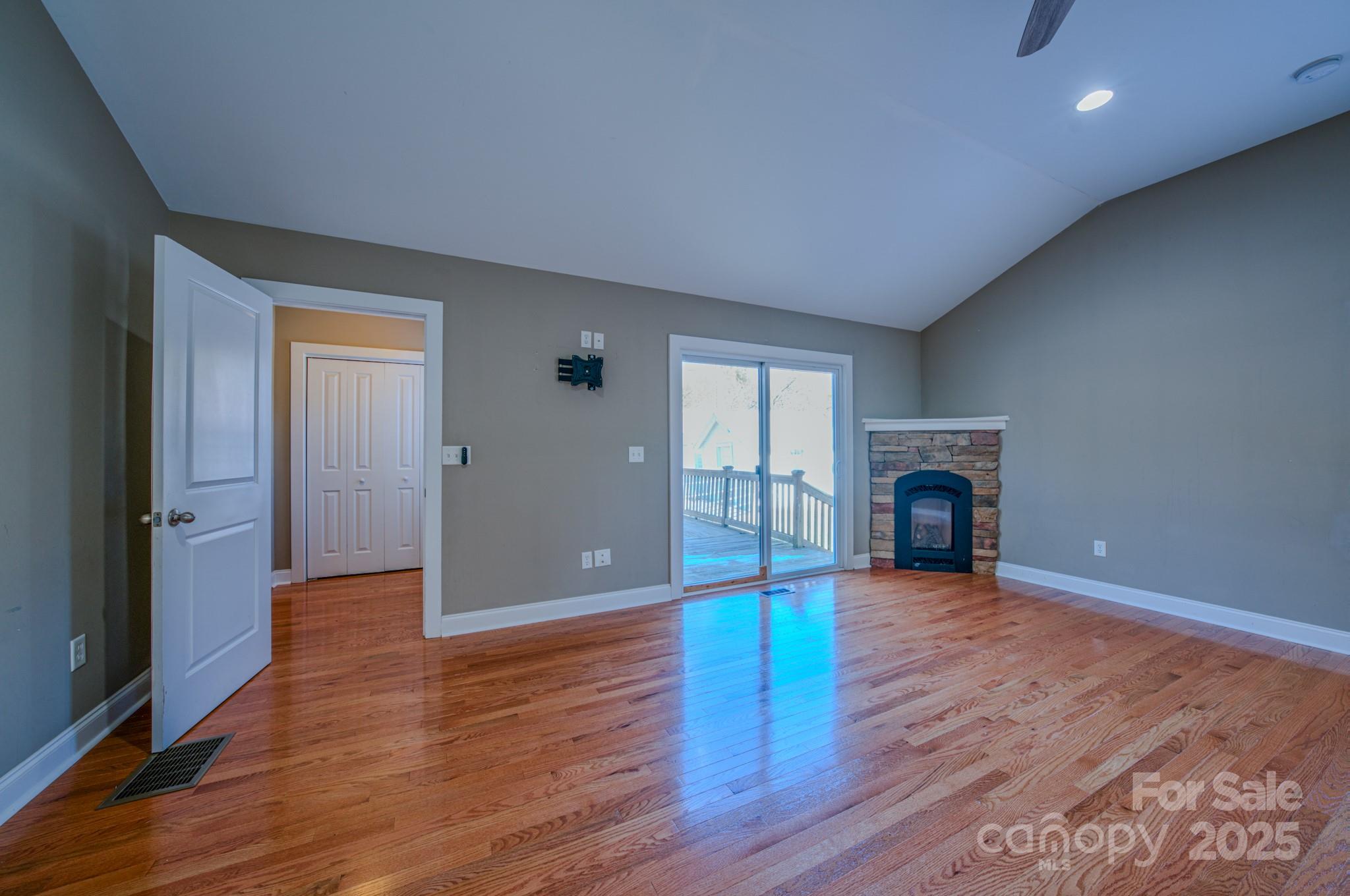 302 Wilson Avenue Swannanoa NC 28778