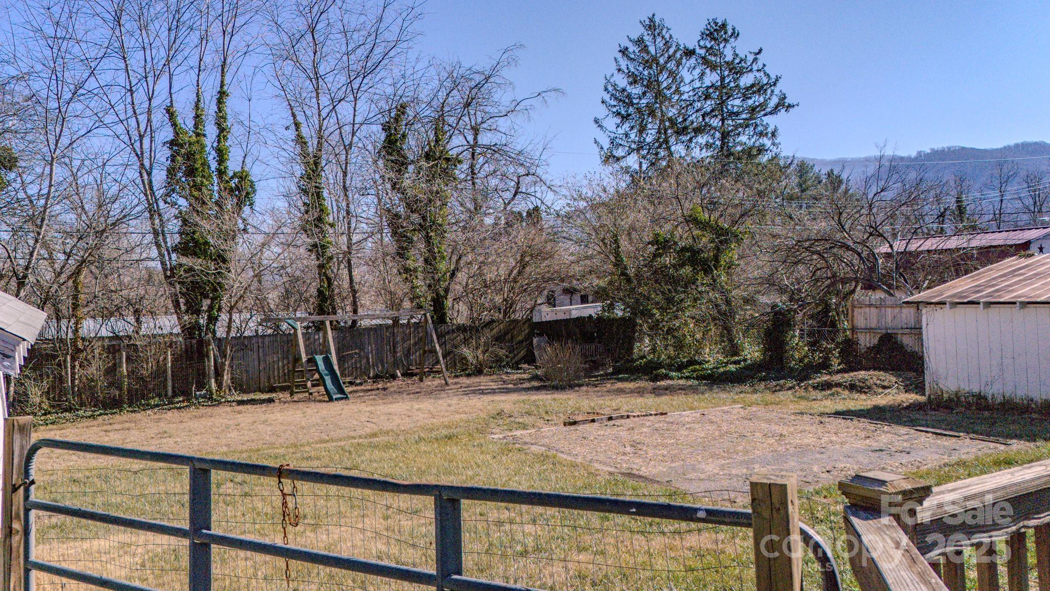 302 Wilson Avenue Swannanoa NC 28778