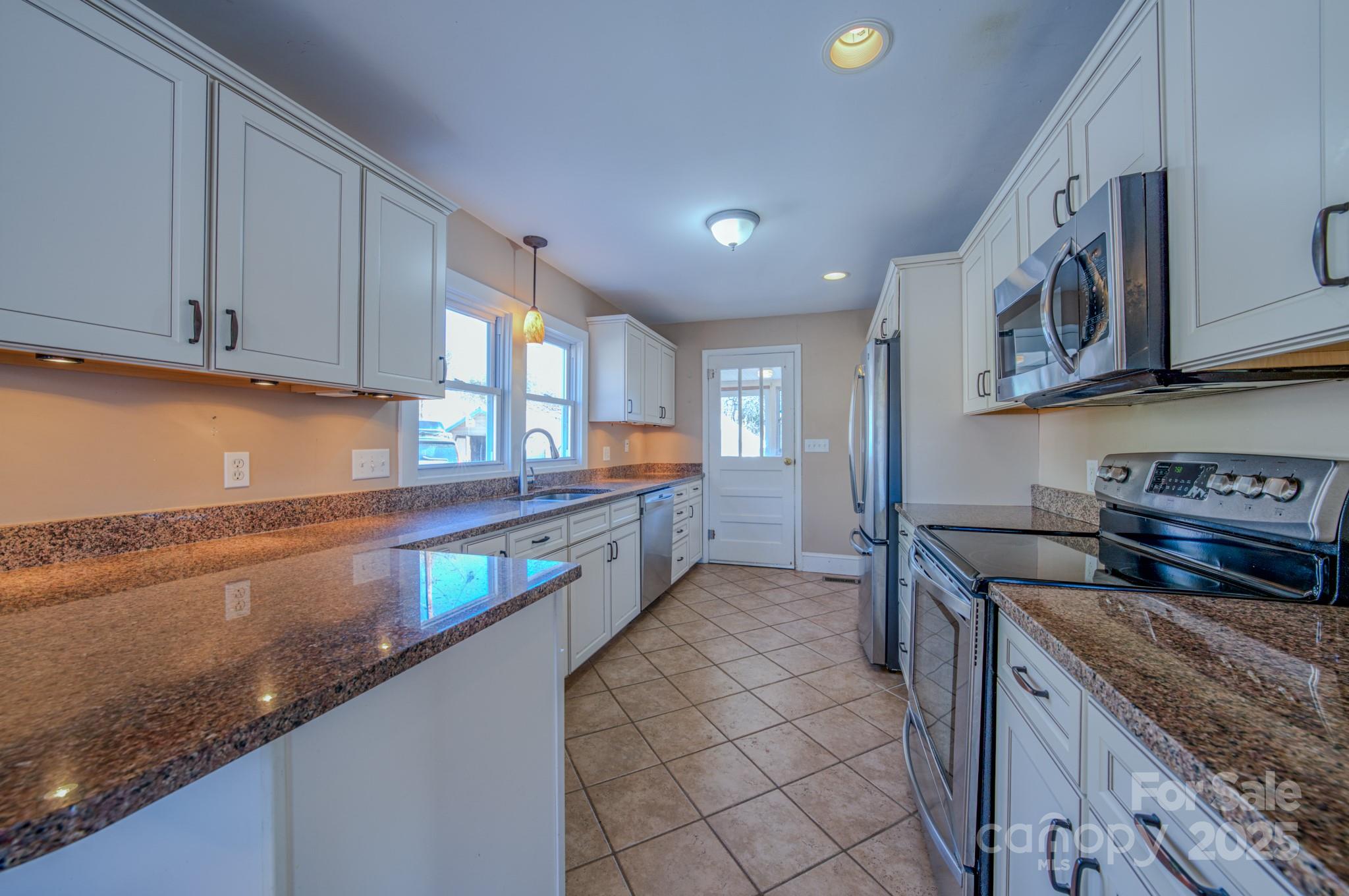 302 Wilson Avenue Swannanoa NC 28778